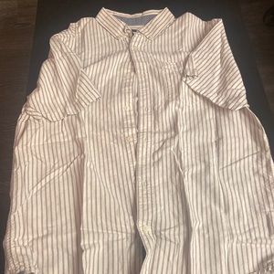 Men’s Vans Short Sleeve Pocket Button Up, Medium Classic Fit